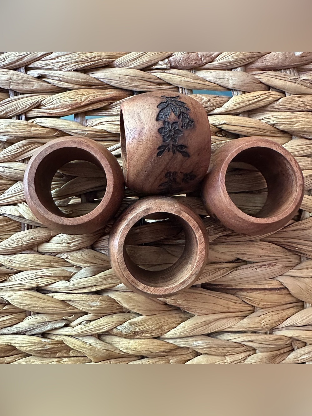 Carved wooden napkin rings • set of 4
